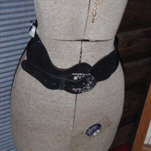 Axcess Black Leather Wide Belt Size S/M Elastic Back NWT